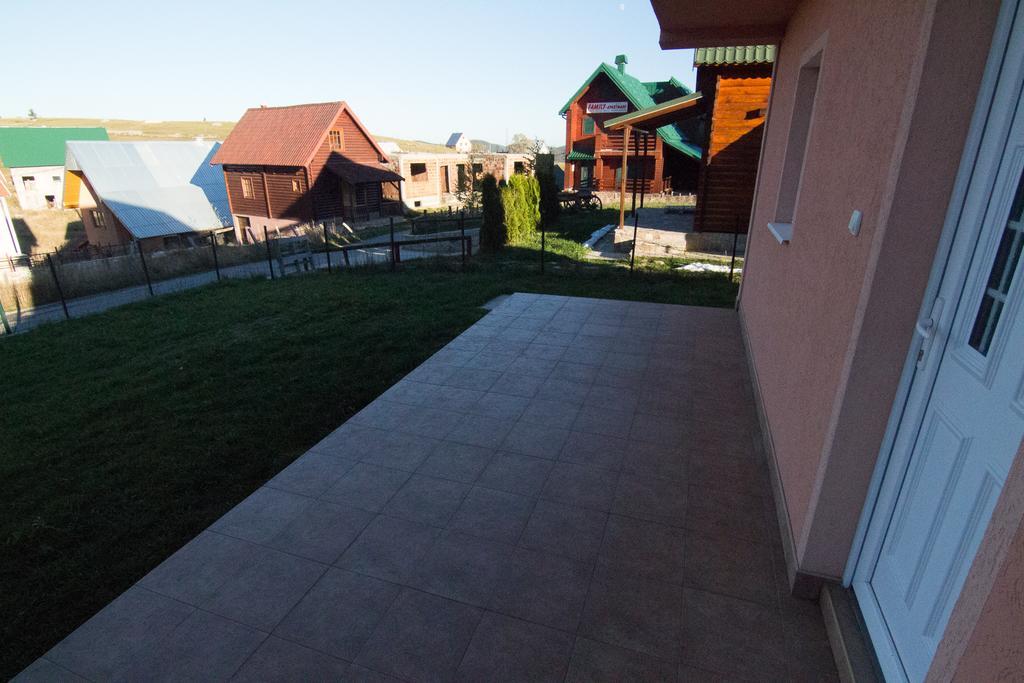 Guest House Happy Žabljak Kültér fotó